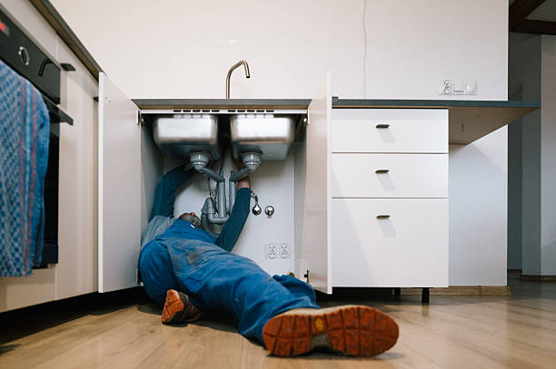 Professional Leak Detection technician working in Portsmouth, NH